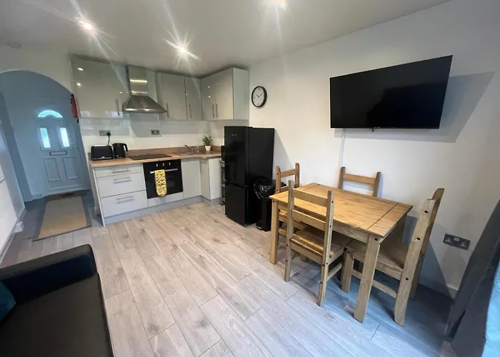 Mulberry Holiday Home